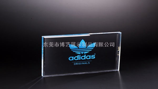 亞克力展示架為什么會(huì)比其它材質(zhì)的展示架要貴？_博藝展示