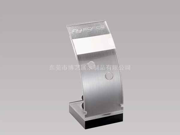 大型超市如何用亞克力制品來展現(xiàn)商品，讓顧客有消費的沖動呢？